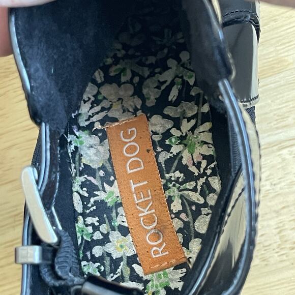 Rocket Dog Women's Reese Boxed In Pu Ankle Bootie 8.5 Black - Picture 10 of 12